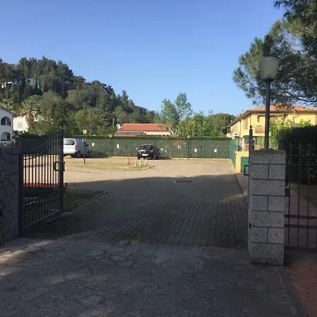 Holiday home Casaroberta